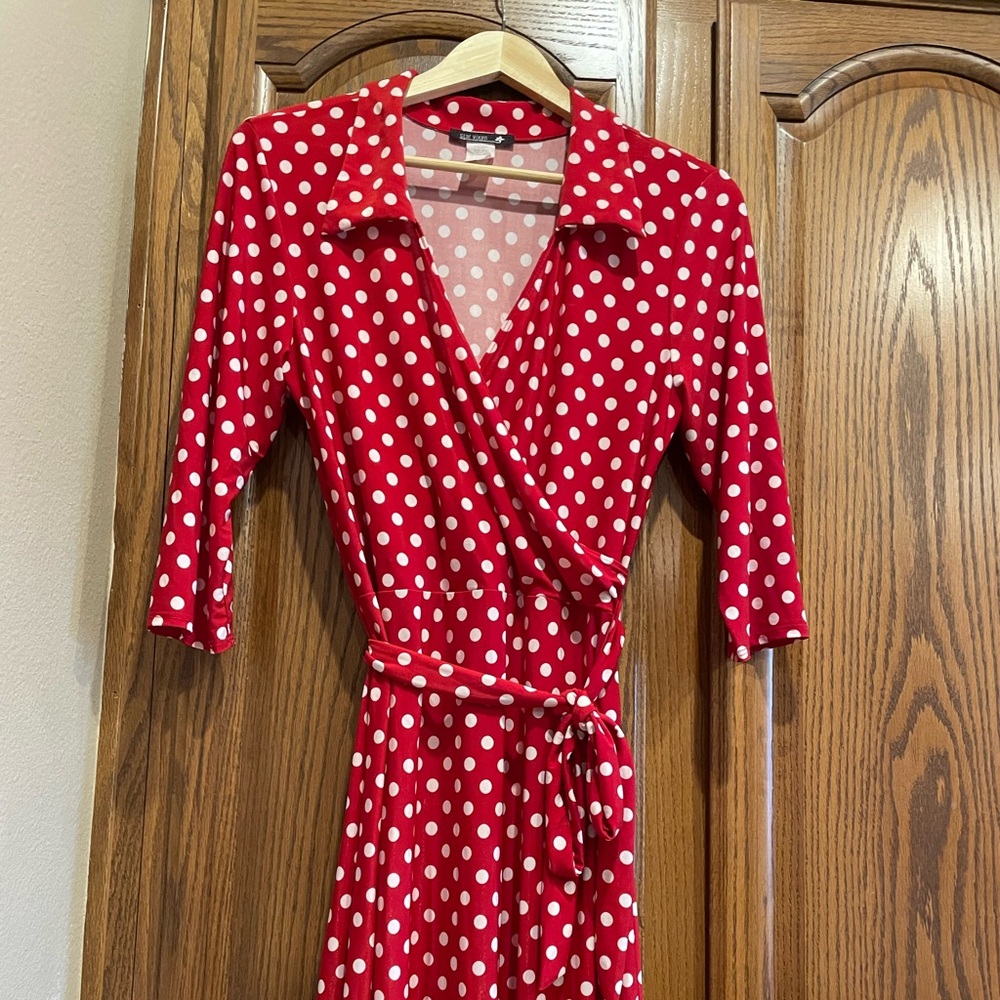 Minnie Mouse dress with Minnie Pouch.